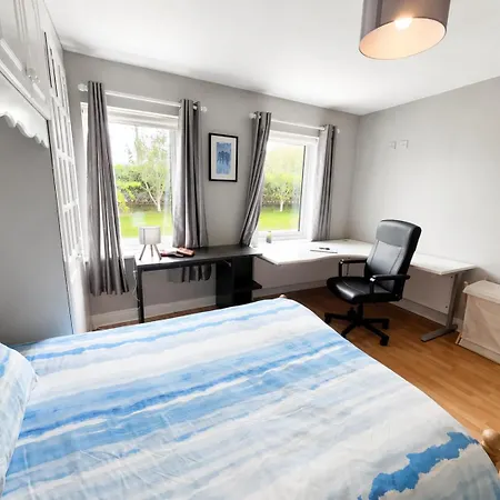 Hideout With Free Parking With Access * בטיסטאון